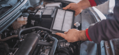 Troca de filtros automotivos